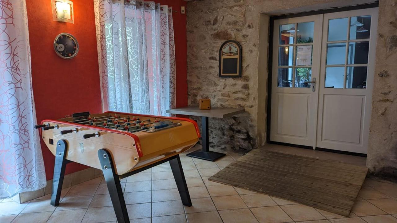 Chambres D'Hotes Les Lits Des Fees Saint-Floret Екстер'єр фото