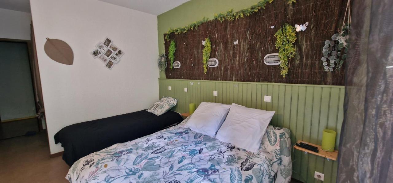 Chambres D'Hotes Les Lits Des Fees Saint-Floret Екстер'єр фото